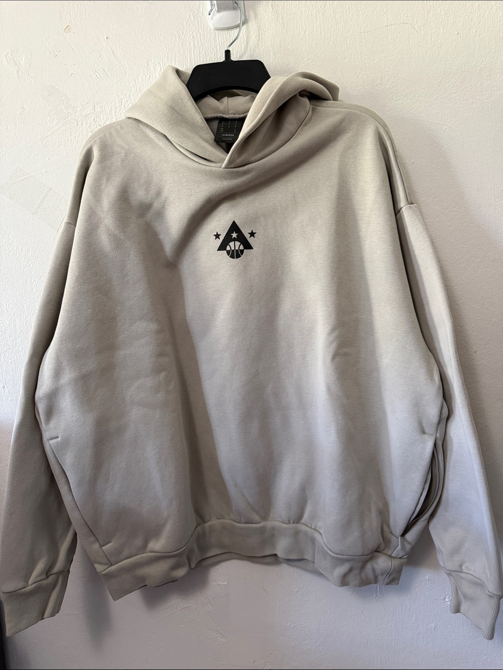 adidas mens medium Essentials Fleece Hoodie Basketball Beige